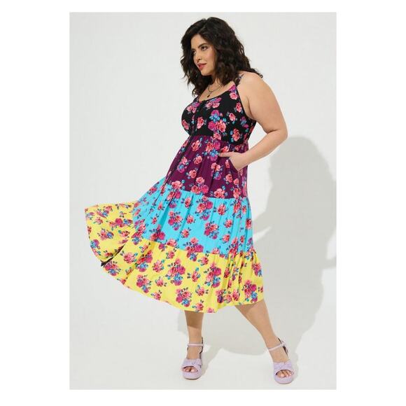 Torrid x Betsey Johnson Floral Supersoft Print Mix Midi Dress Sz.4 NWT - Picture 1 of 15